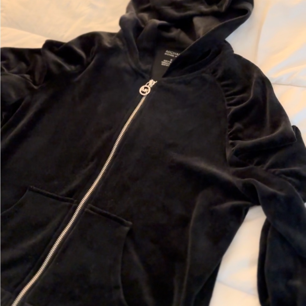 NWT!!! Michael Kors Black Velvet Hoodie 🖤✨♠️🩶